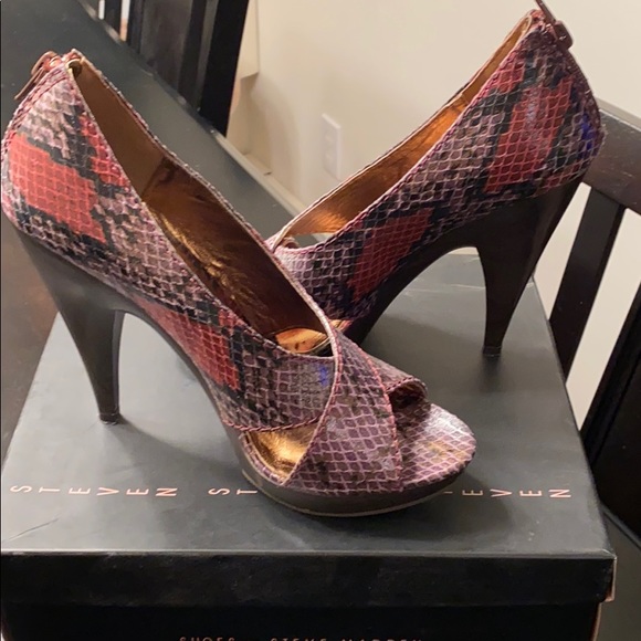 Peep toe heels - Picture 4 of 5